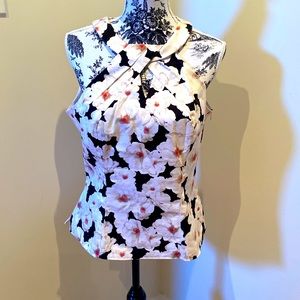 White House Black Market sleeveless blouse with beautiful pleated keyhole neck